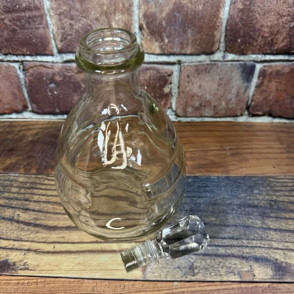 Vintage MCM Glass Liquor/ Whiskey Decanter w/ Stopper Round Ribbed Barware‎